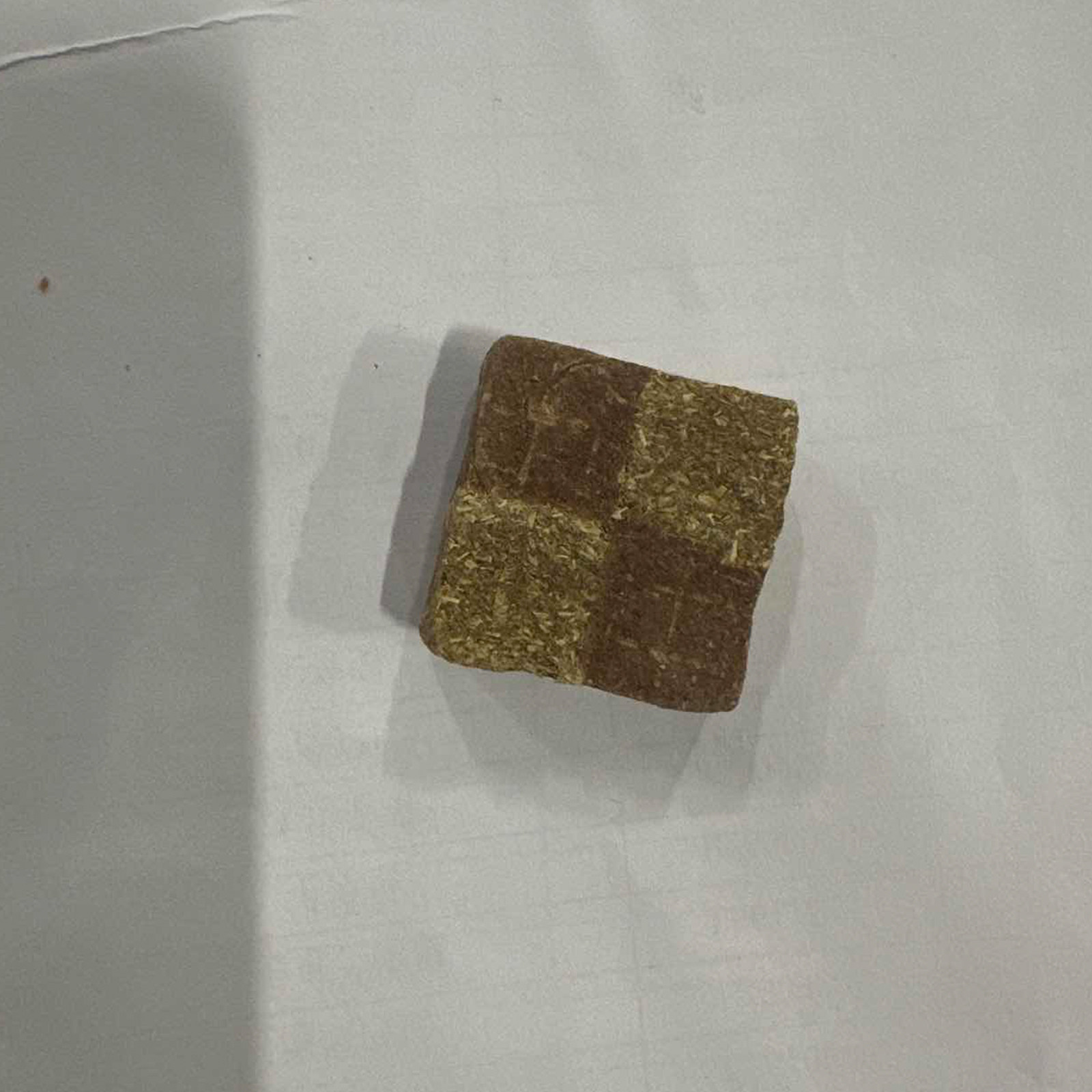 Healthy Snacks Food - 5個入りペット用臼歯トリート、ウサギ用噛むおやつ、オーガニック草ケーキ、天然歯固めフード、ウサギ、ハムスター、モルモットの健康な歯のための食事
