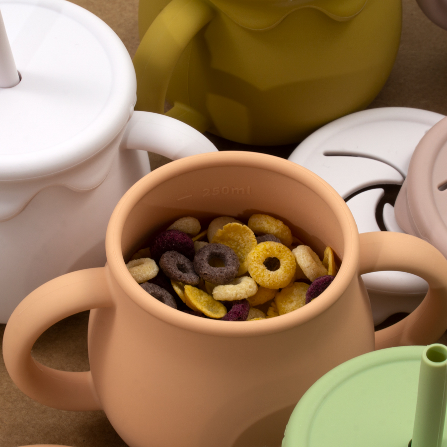 ニューキッズシリコーン給餌食品収納ボックススナックカップポー - Food Snacks Drinks のレビューと価格